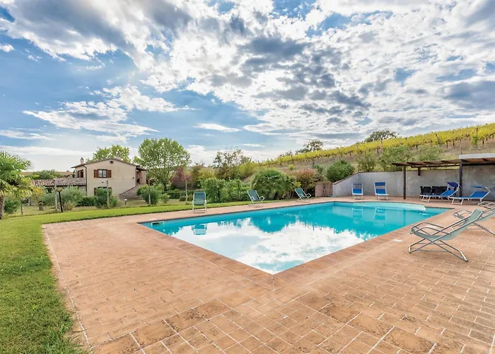 Seranna 3 Apartment *